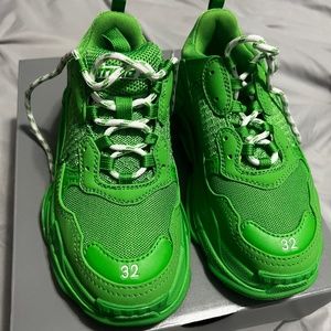 Balenciaga sneakers kids 1Y (size 32)